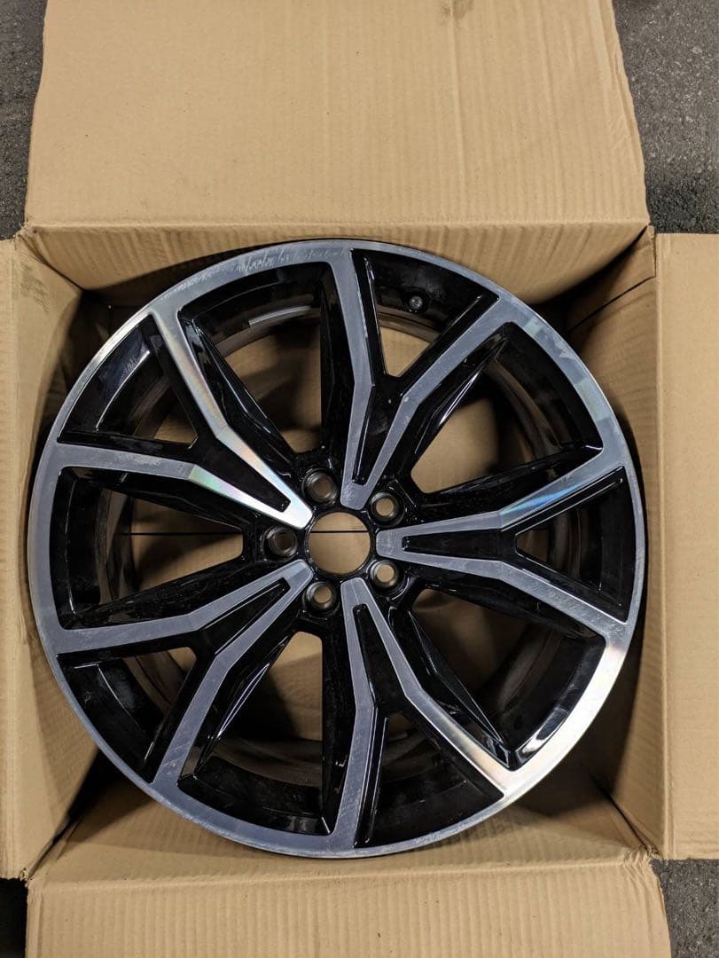 Ｔクロスの純正ホイール