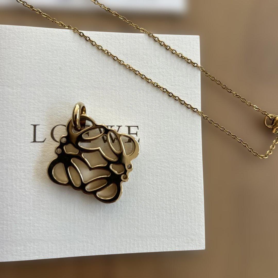 未使用品　正規品LOEWE アナグラムチャーム