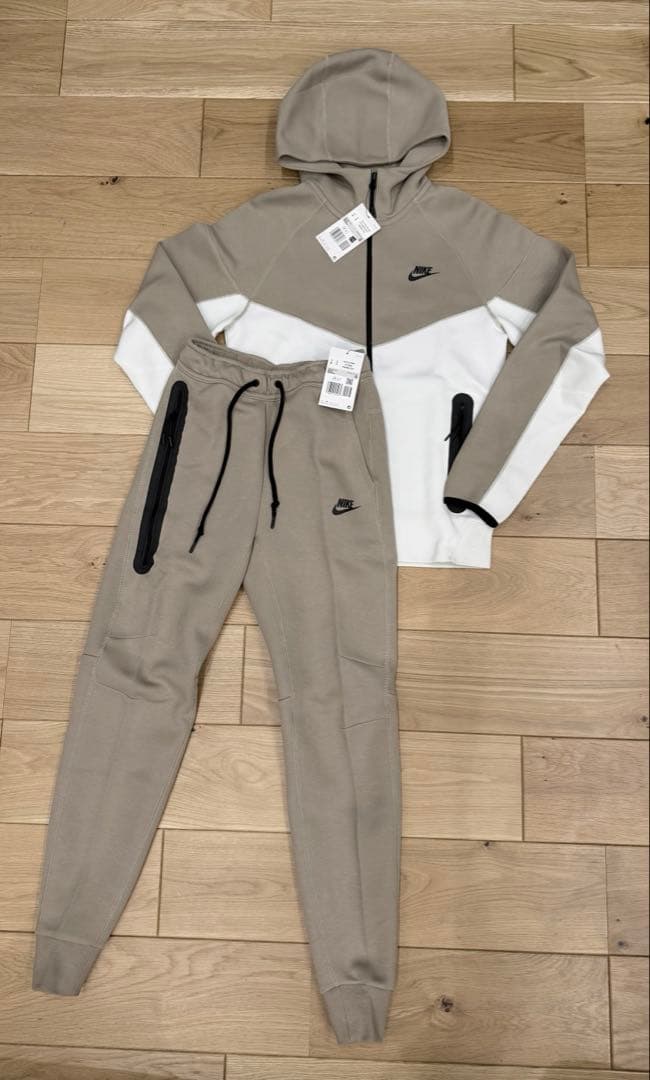 海外限定テックフリースジョガー•フーディセット ベージュ バイカラー