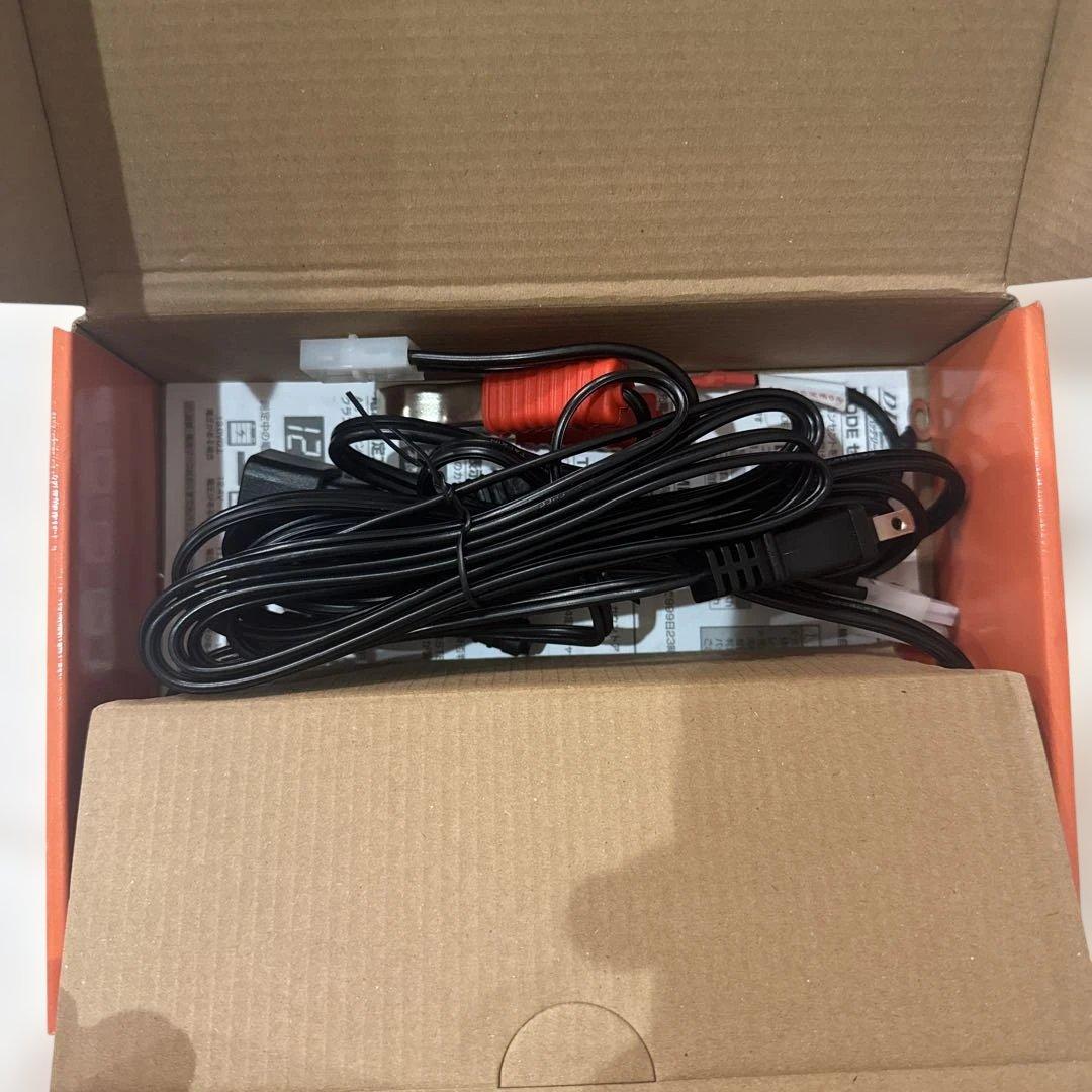 DAYTONA バッテリー充電器