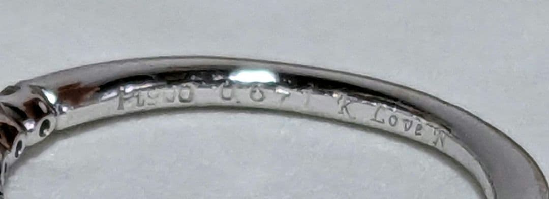 プラチナ　ハーフエタニティリング