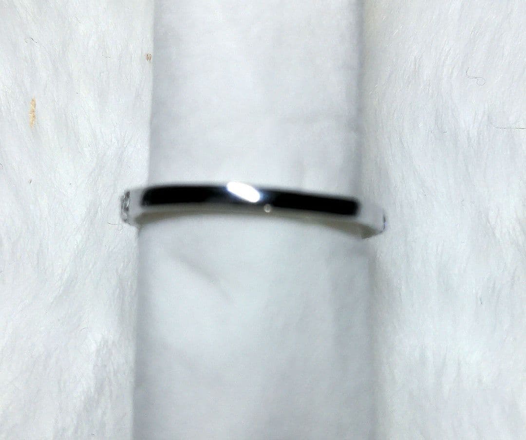 プラチナ　ハーフエタニティリング