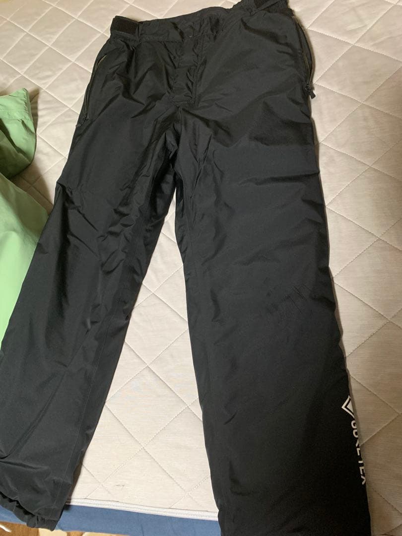 ダイワ　DW-1922 ゴアテックス プロダクト ウィンタースーツ ピーグリーン