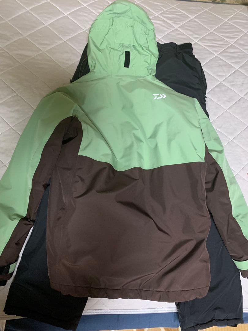 ダイワ　DW-1922 ゴアテックス プロダクト ウィンタースーツ ピーグリーン