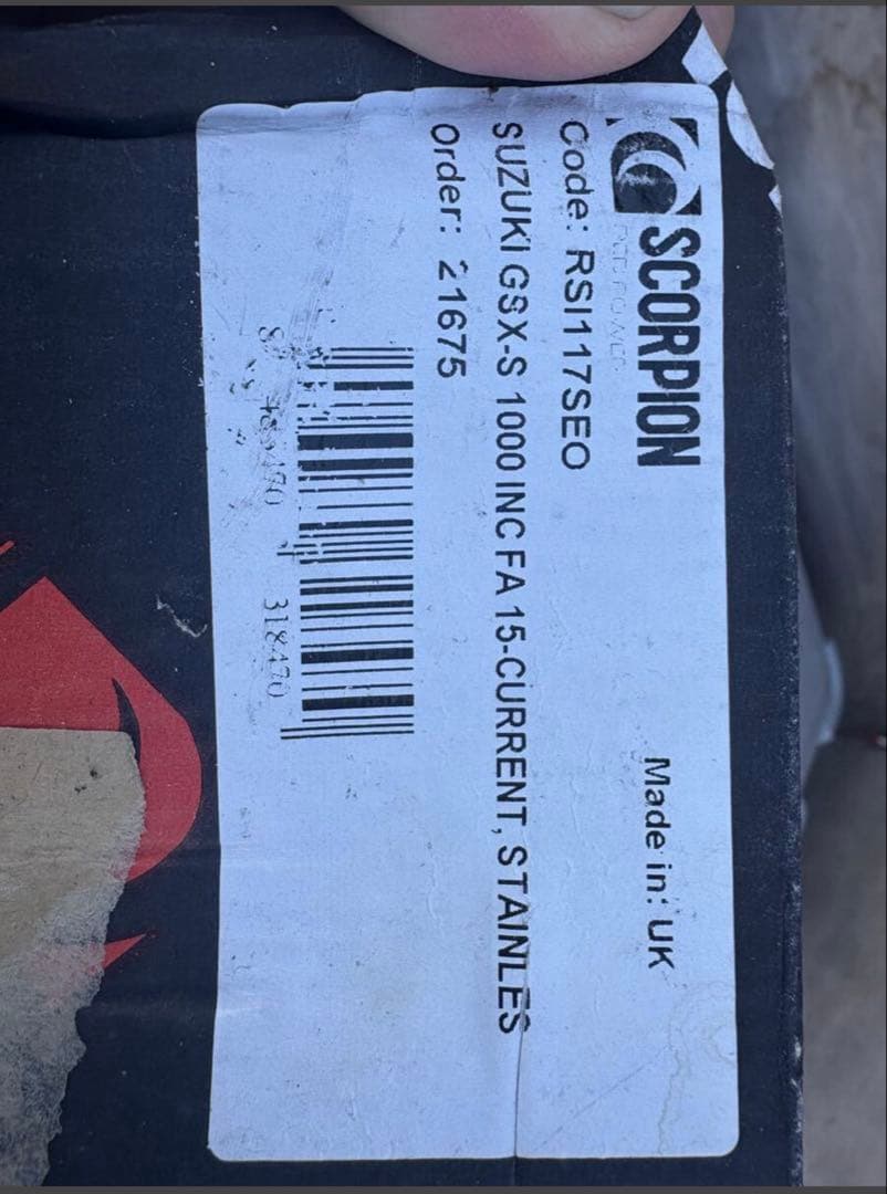 スコーピオン　サイレンサー　gsx-s1000 社外サイレンサー 15-20年