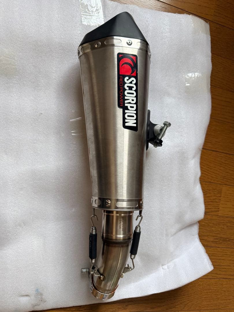 スコーピオン　サイレンサー　gsx-s1000 社外サイレンサー 15-20年