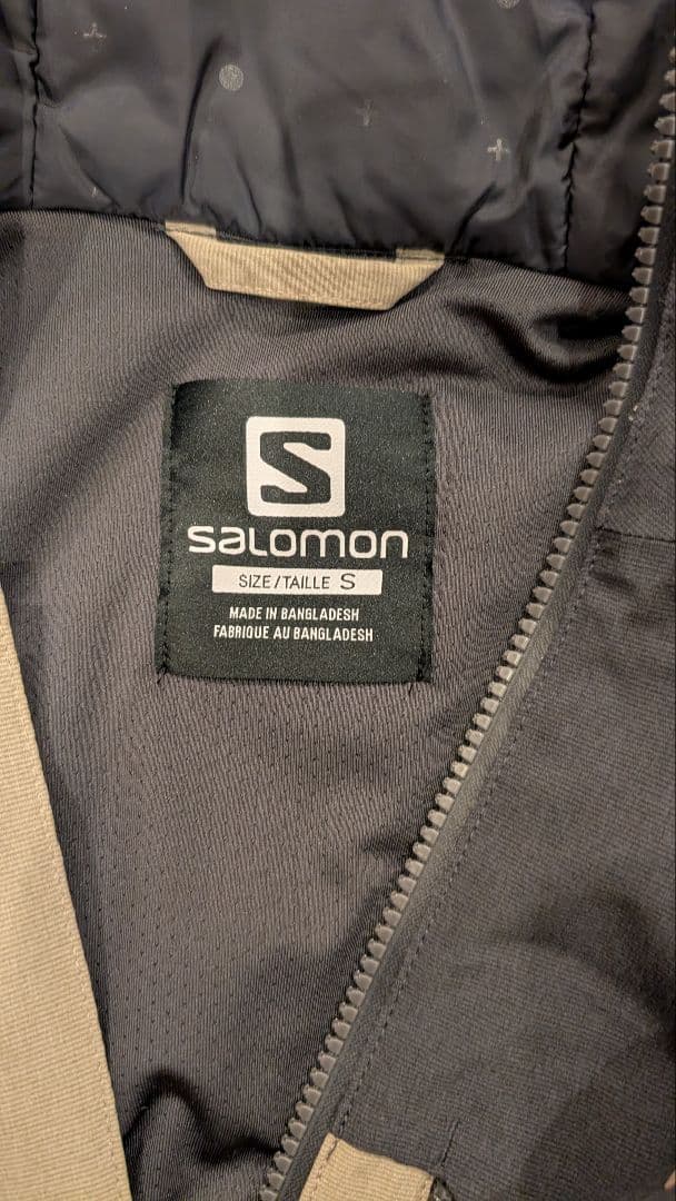 値下げしましたSalomon スキーウェア 海外サイズS（日本サイズM)