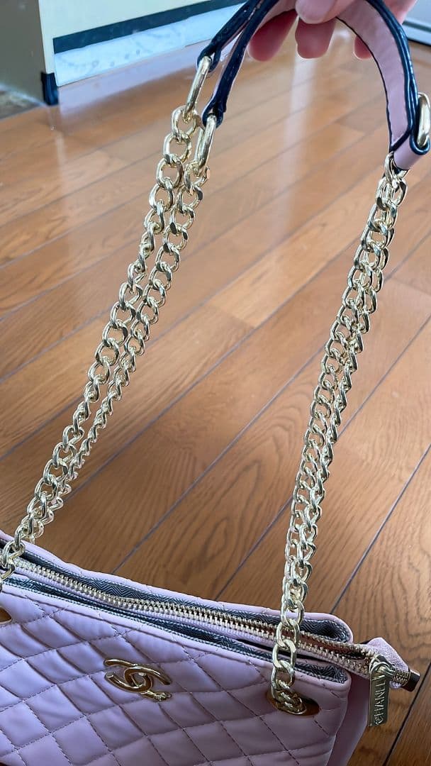 週末値下げ！CHANELピンク マトラッセ キルティング トートバッグ チェーン