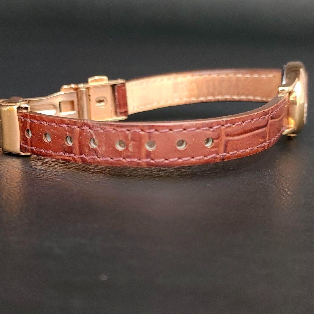 美品　SEIKO　セイコー　V117　ゴールド　ホワイト　ブラウン　ソーラー