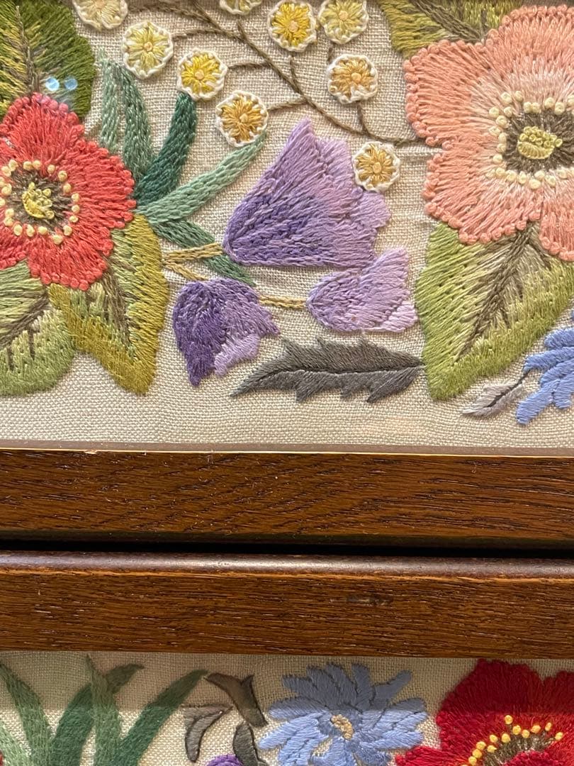 みあ様　刺繍装飾木製チェスト 3段