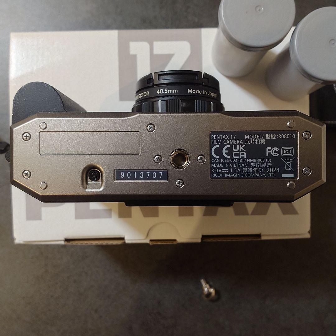 PENTAX 17 ハーフサイズフィルムカメラ