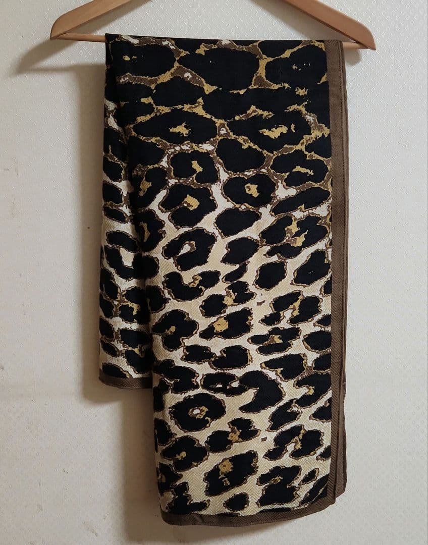 ゆ*ぺ様 ハグオーワーレオパードpt.ストール