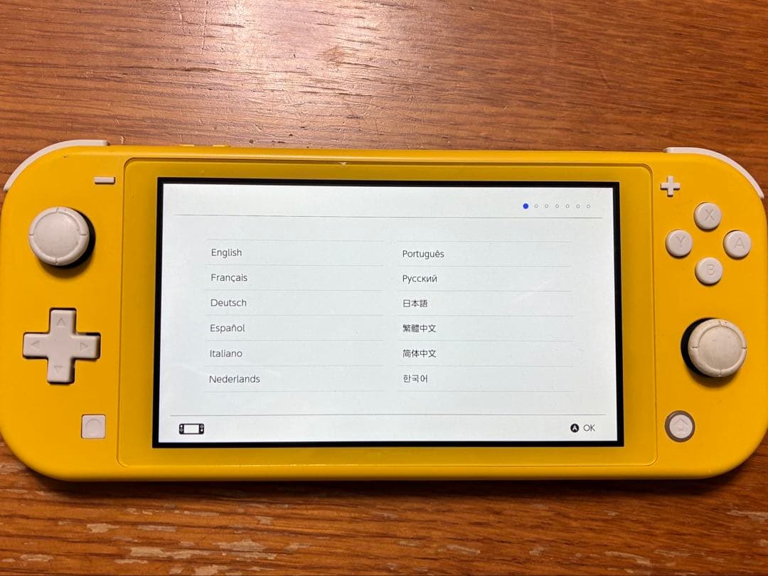 Nintendo Switch Lite イエロー 本体(充電器　SD付き)