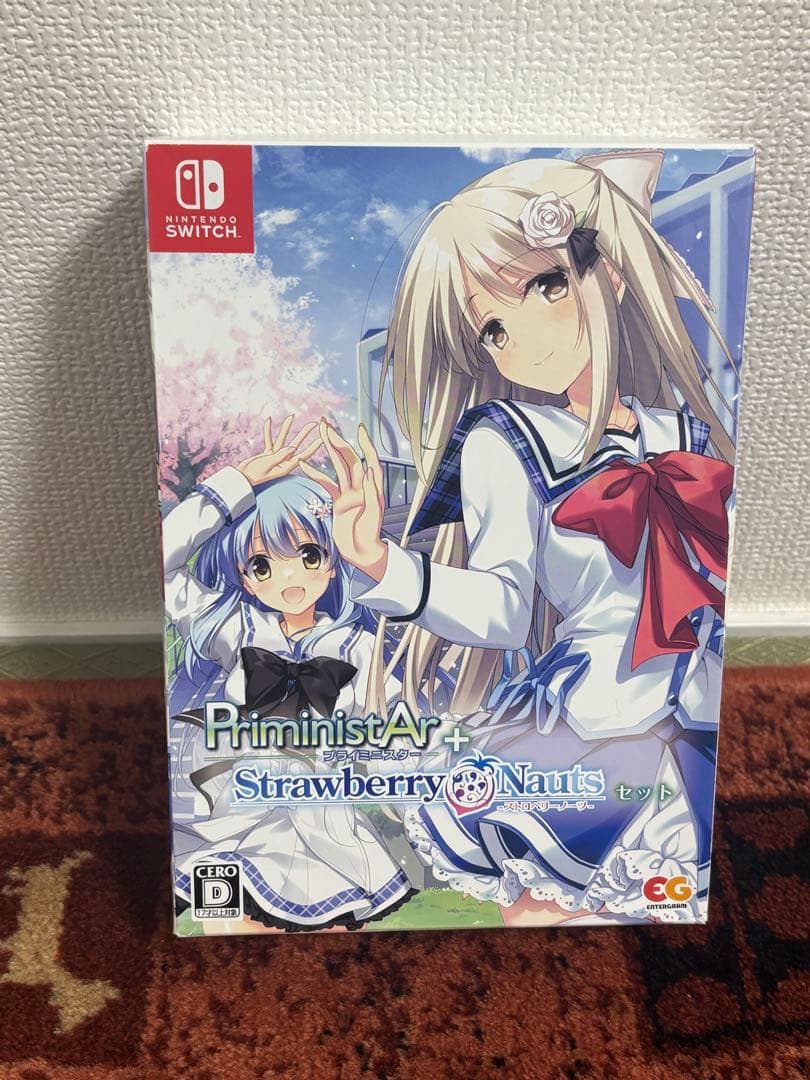 Nintendo Switch PriministAr + Strawberry Nauts