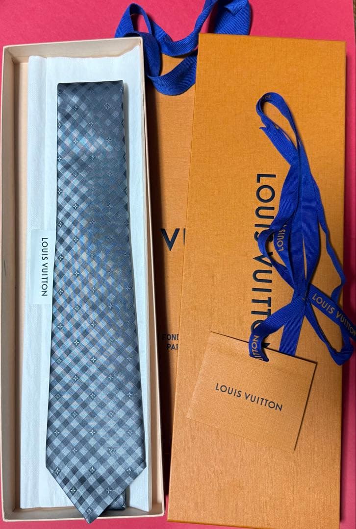 LOUIS VUITTON グレー チェック柄 ネクタイ
