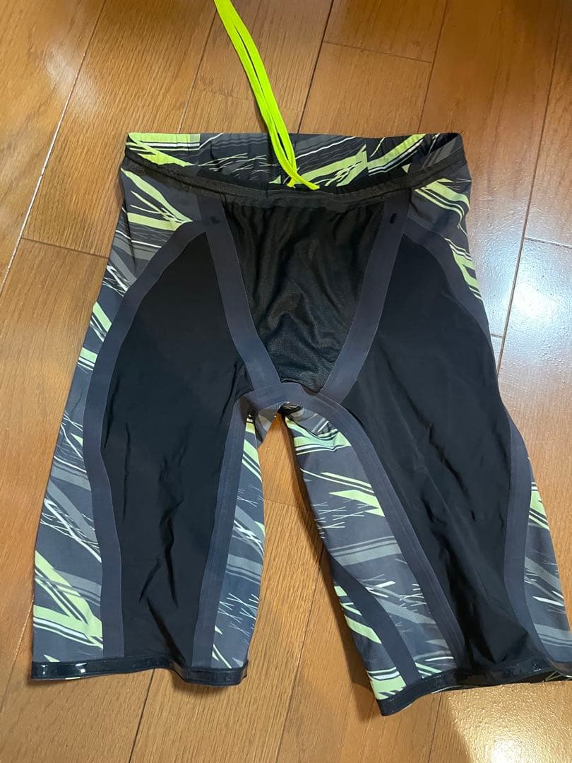 Mizuno 競泳水着 ブラック/イエロー