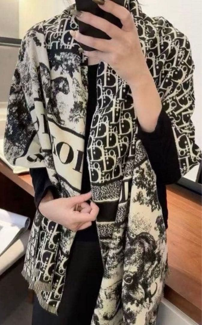 クリスチャンディオール　モノクロ風景画フリンジマフラー