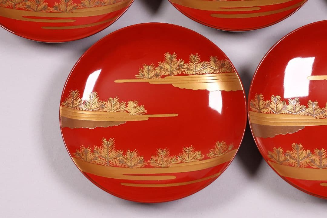 【CM230】木製漆器 若松と梅 金蒔絵 朱塗 引盃 五客 天然木 盃 杯 懐石