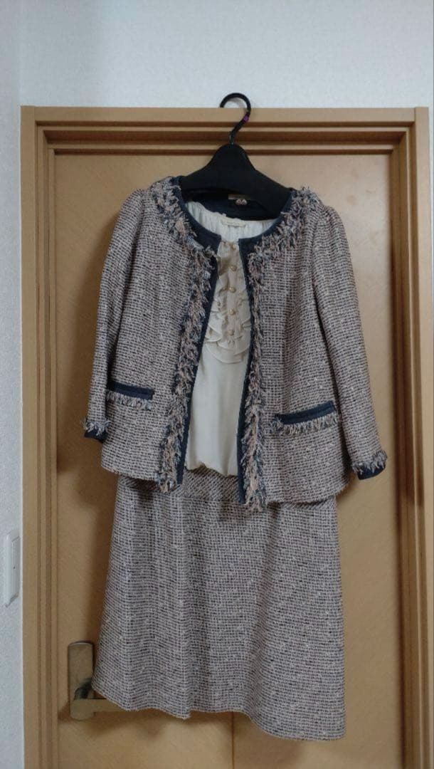 【大きいサイズ】ローズティアラ46　スーツ　セットアップ