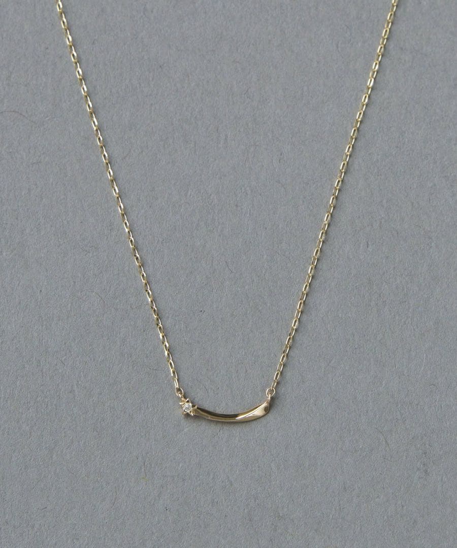 ete ゴールド シンプルカーブネックレス