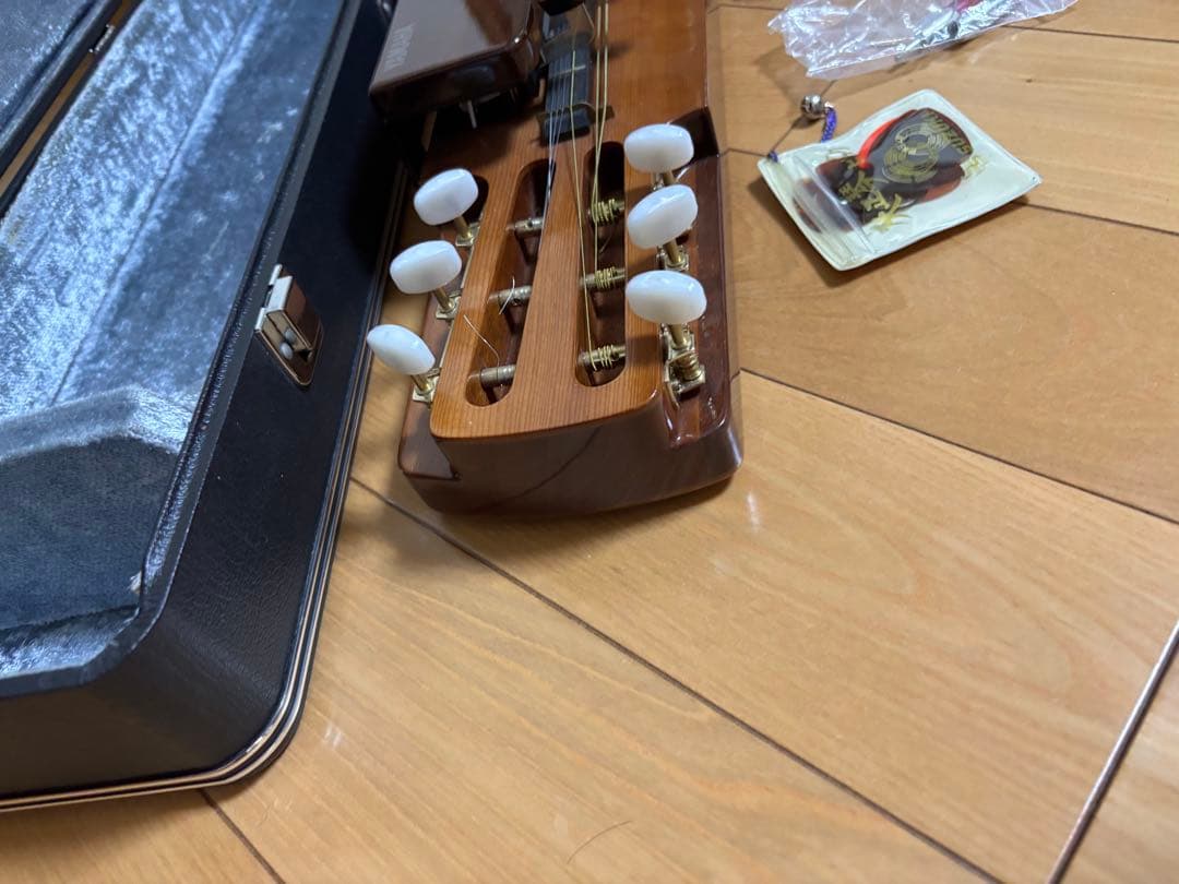 大正琴　YAMAHA TH-10E YAMAHAハードケース付き［鍵あり］