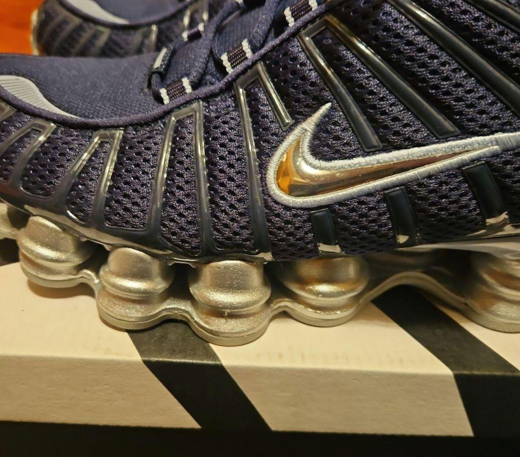 美品 Nike SHOX TL ナイキ ショック ス TL レディーススニーカー