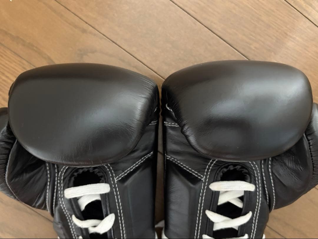 WINDY 試合用ボクシンググローブ 8oz 紐式