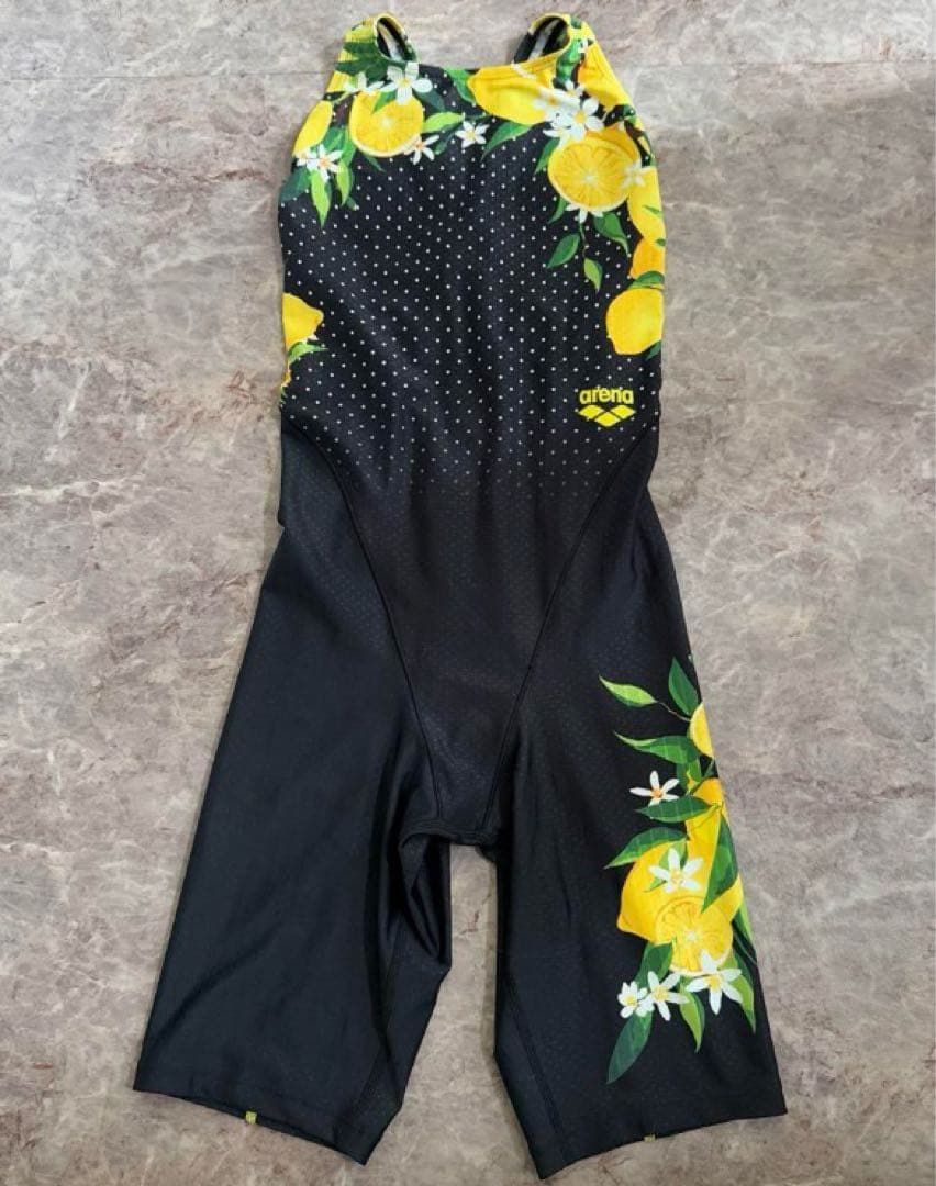 arena WA承認　競泳水着　サイズO　　完売サイズ