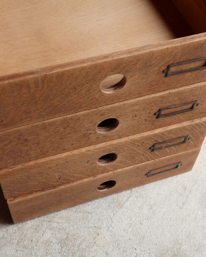 最終お値下げ　楢(ナラ)の4杯小引き出し　古道具 古家具 ドロワー アンティーク