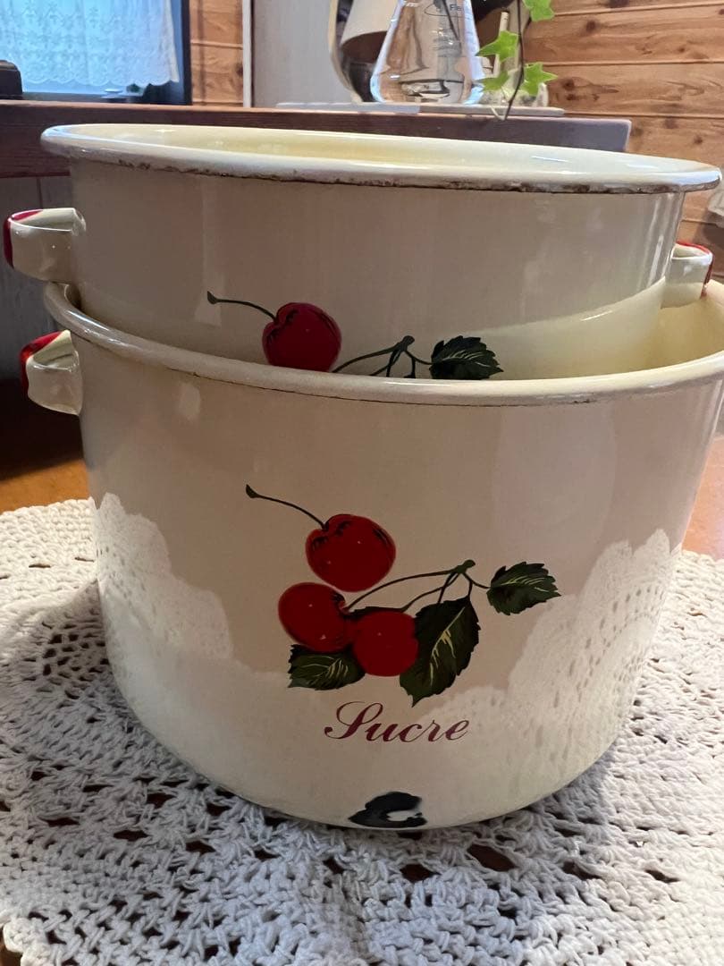 さくぱるさん専用チェリー柄ホーロー♪保存容器2個セット♪マニー風⭐︎倉敷意匠計画室