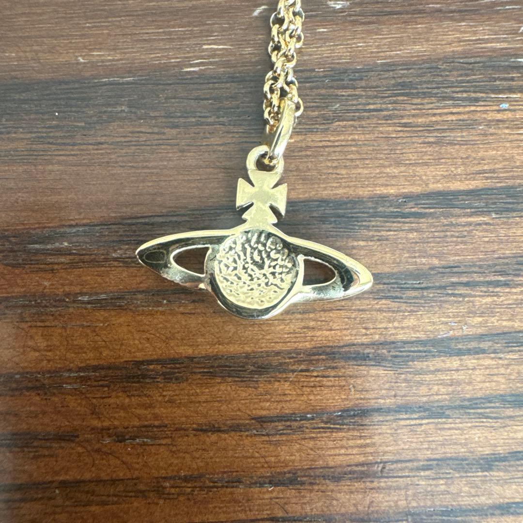 Vivienne Westwood 土星モチーフ ネックレス