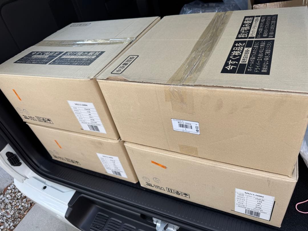 新品ハイエース純正15インチ ホイール ホイールキャップ