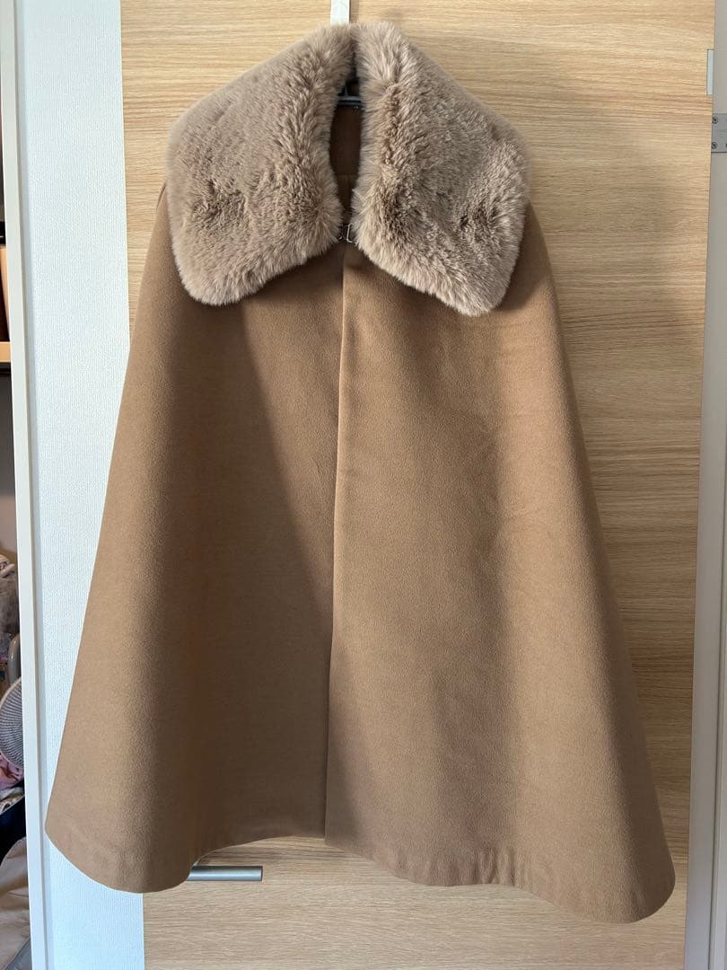 バースデーバッシュ 襟付き ケープ コート ポンチョ ファー 2WAY マント