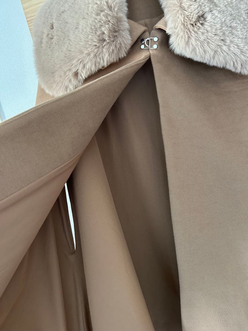 バースデーバッシュ 襟付き ケープ コート ポンチョ ファー 2WAY マント