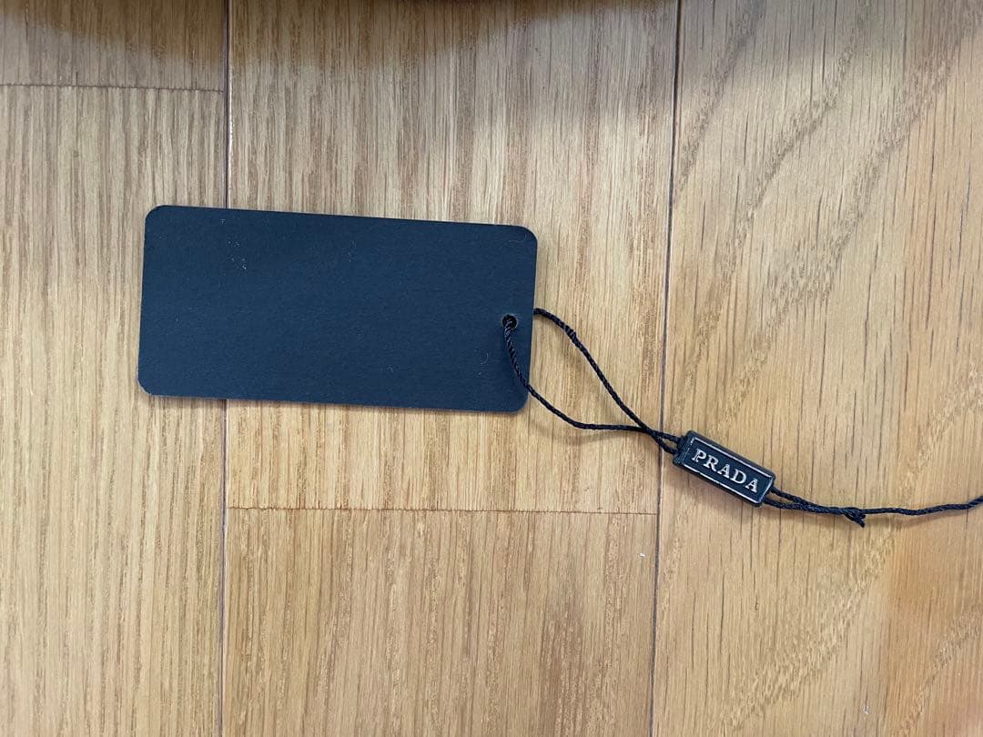 も*本様 PRADA 黒 ファーバケットハット