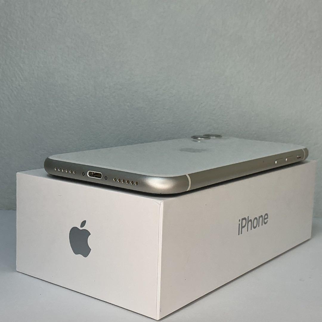 【極美品】iPhone11 128GB 新品バッテリー100% SIMフリー