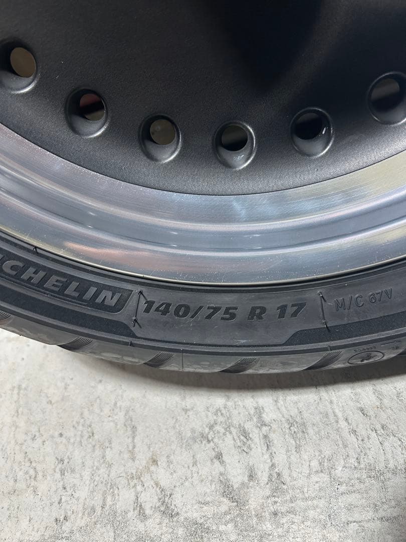 ファットボーイロー 17インチホイール(F)