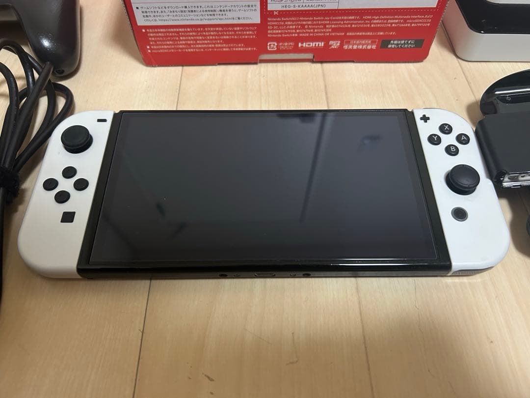 Nintendo Switch 本体 有機ELモデル