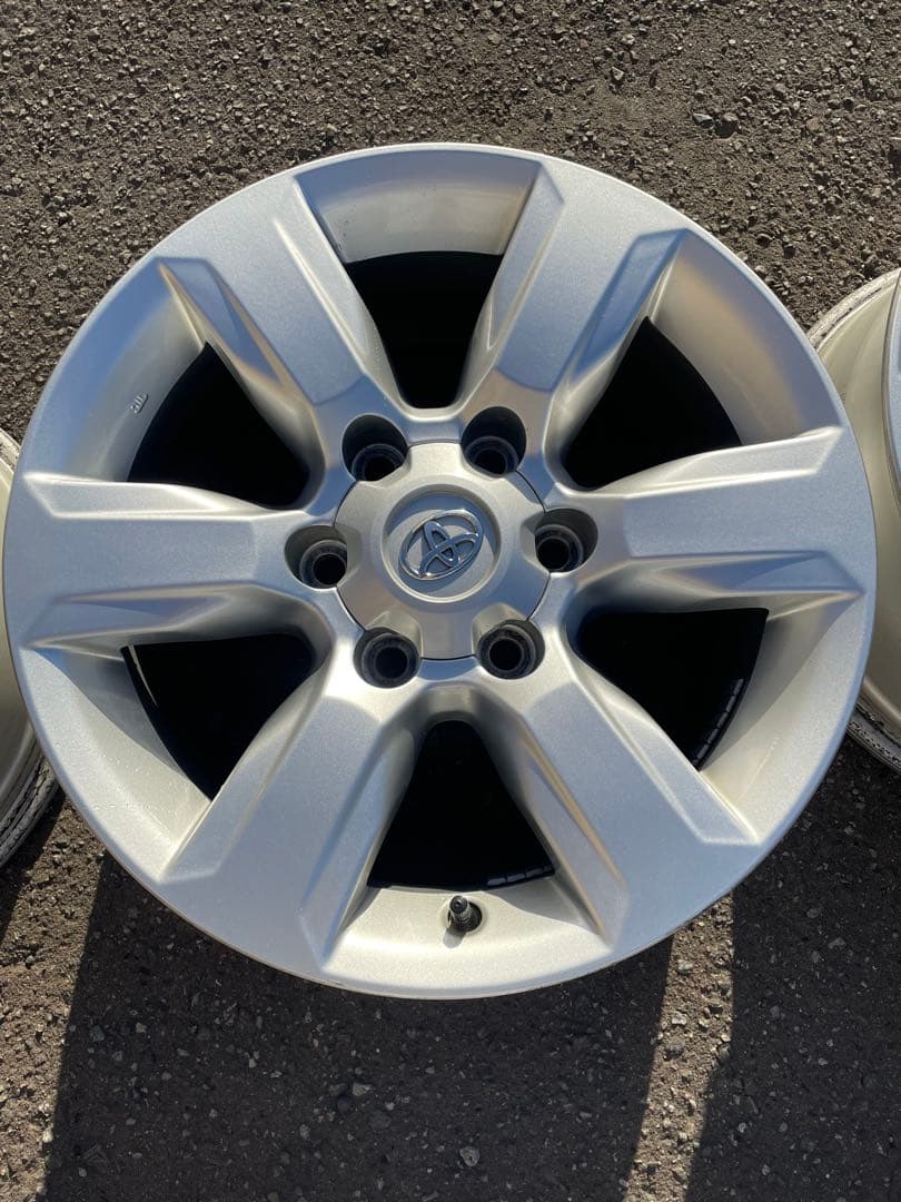 トヨタ150プラド中期 17インチ ホイール