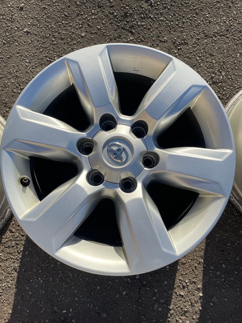 トヨタ150プラド中期 17インチ ホイール
