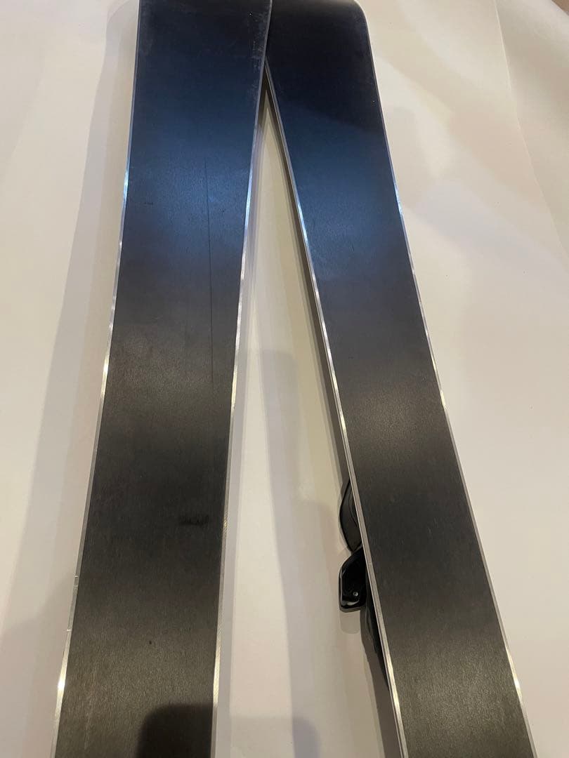 値下げ！傷ありHEAD ヘッド　スキー板　148センチ　レディース