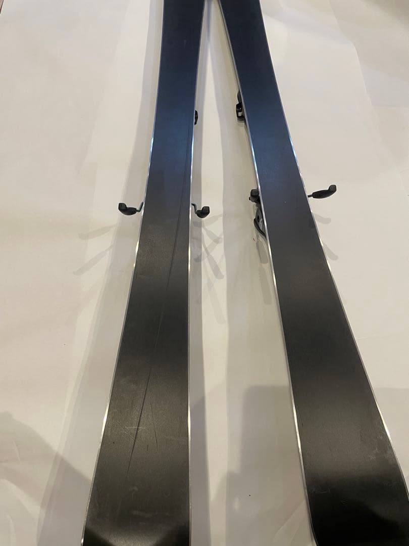 値下げ！傷ありHEAD ヘッド　スキー板　148センチ　レディース