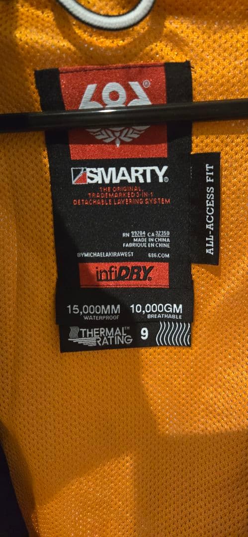 スノボー ウェアー686 ベスト付き 美品