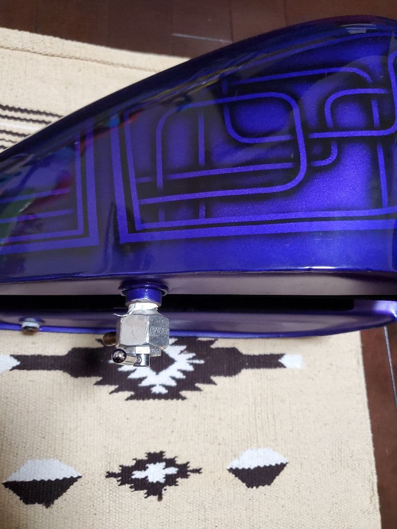 スポーツスタータンク　ロートンネルタンク　カスタムペイント