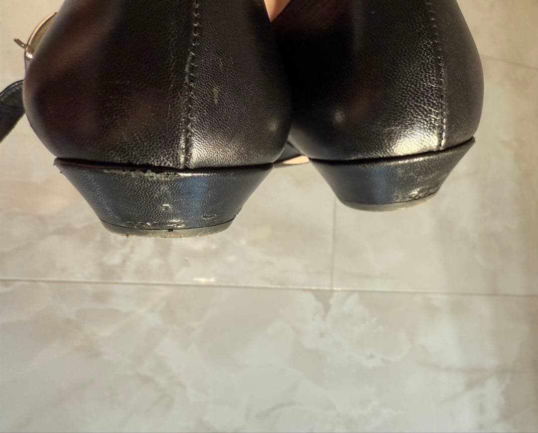 miumiuミュウミュウ　リボンストラップ37.5