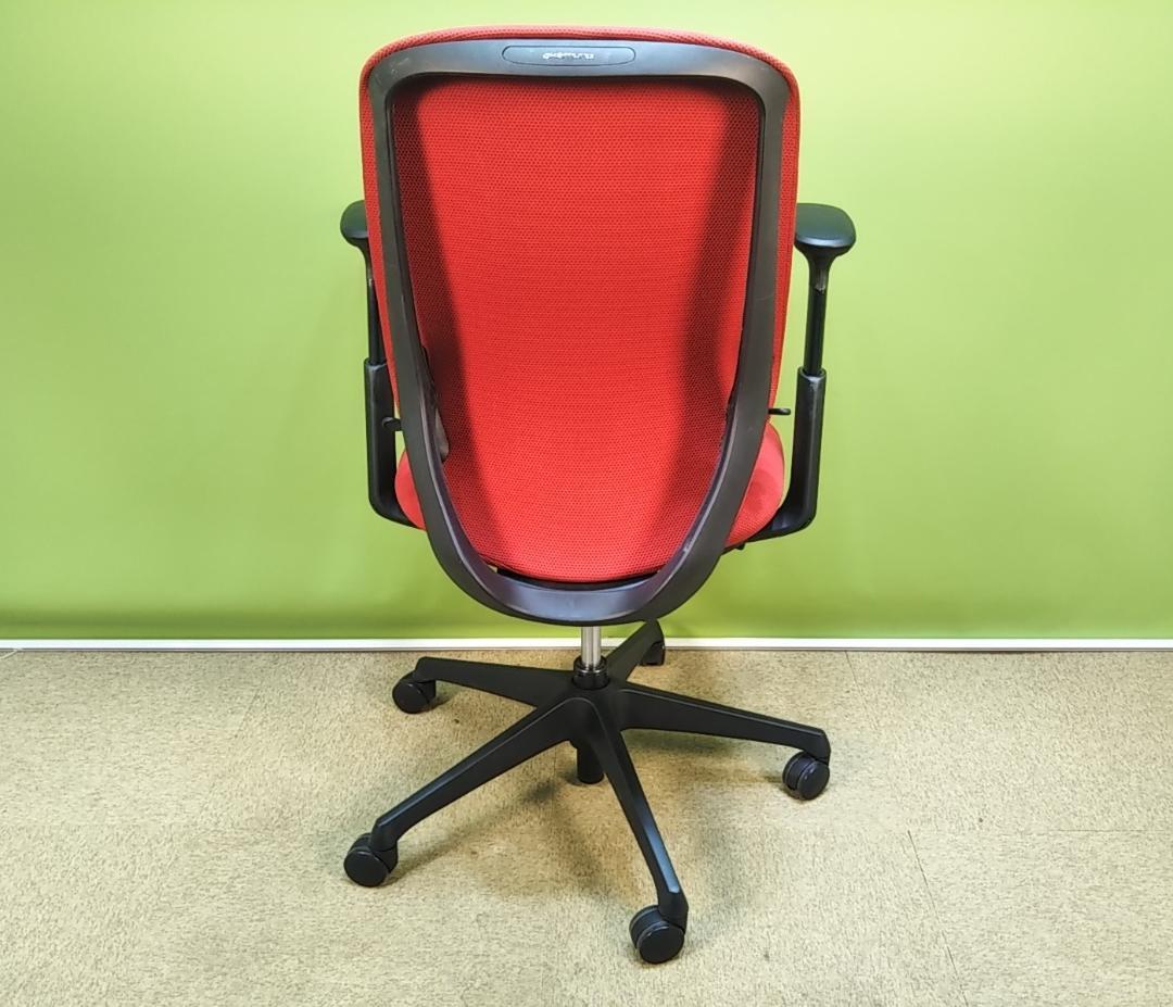 zv　オカムラ　シルフィーチェア　前傾機能　ハイバック　クッションタイプ 中古