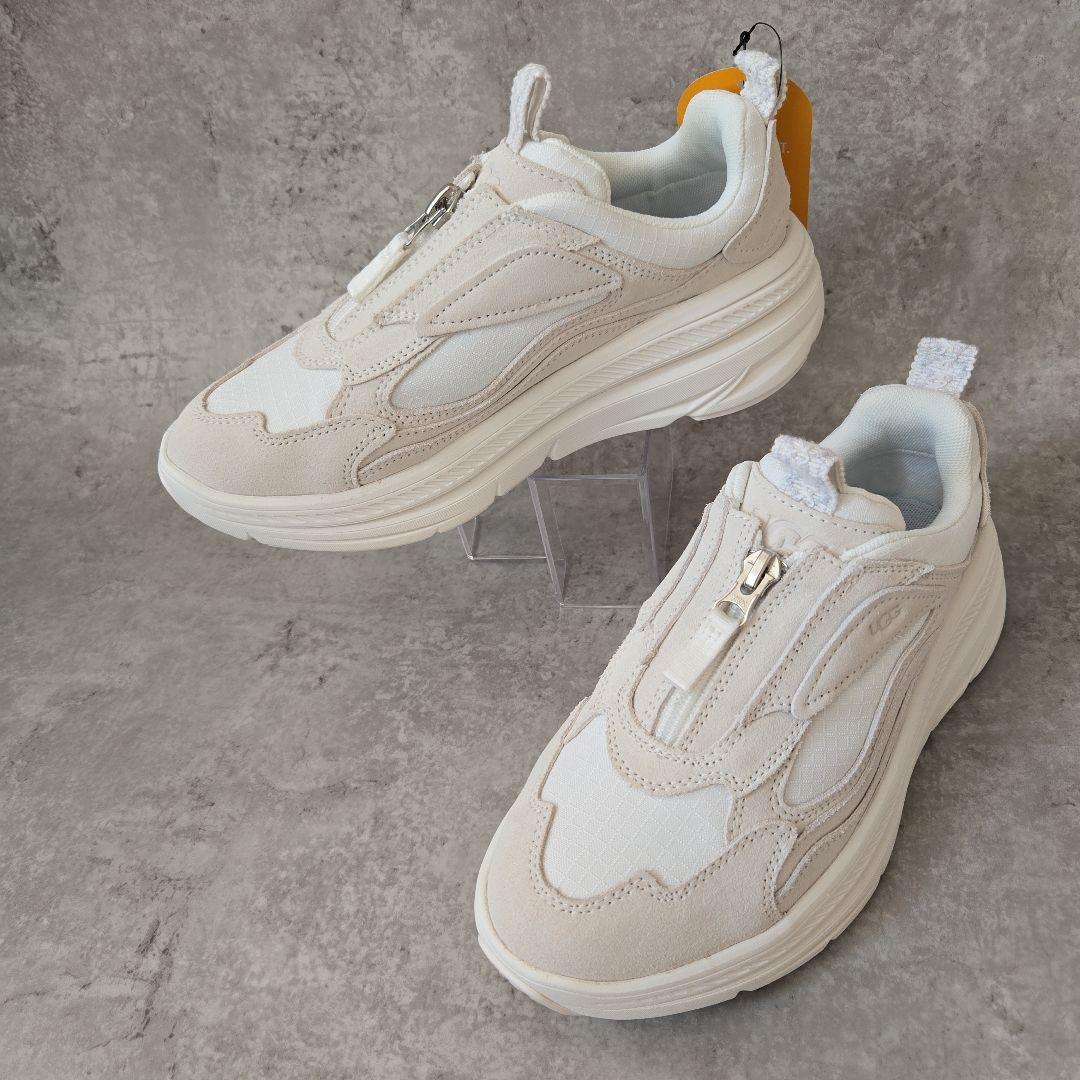 《新品》UGG CA1 ZIP ホワイト 24cm 厚底 軽量 ジップ 箱あり