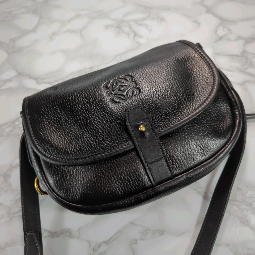 [美品] LOEWE ロエベ アナグラム レザー ブラック ショルダーバッグ