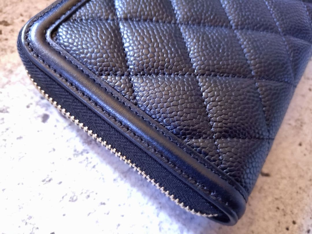 CHANEL CCフィリグリー キャビアスキン 長財布 ジップ