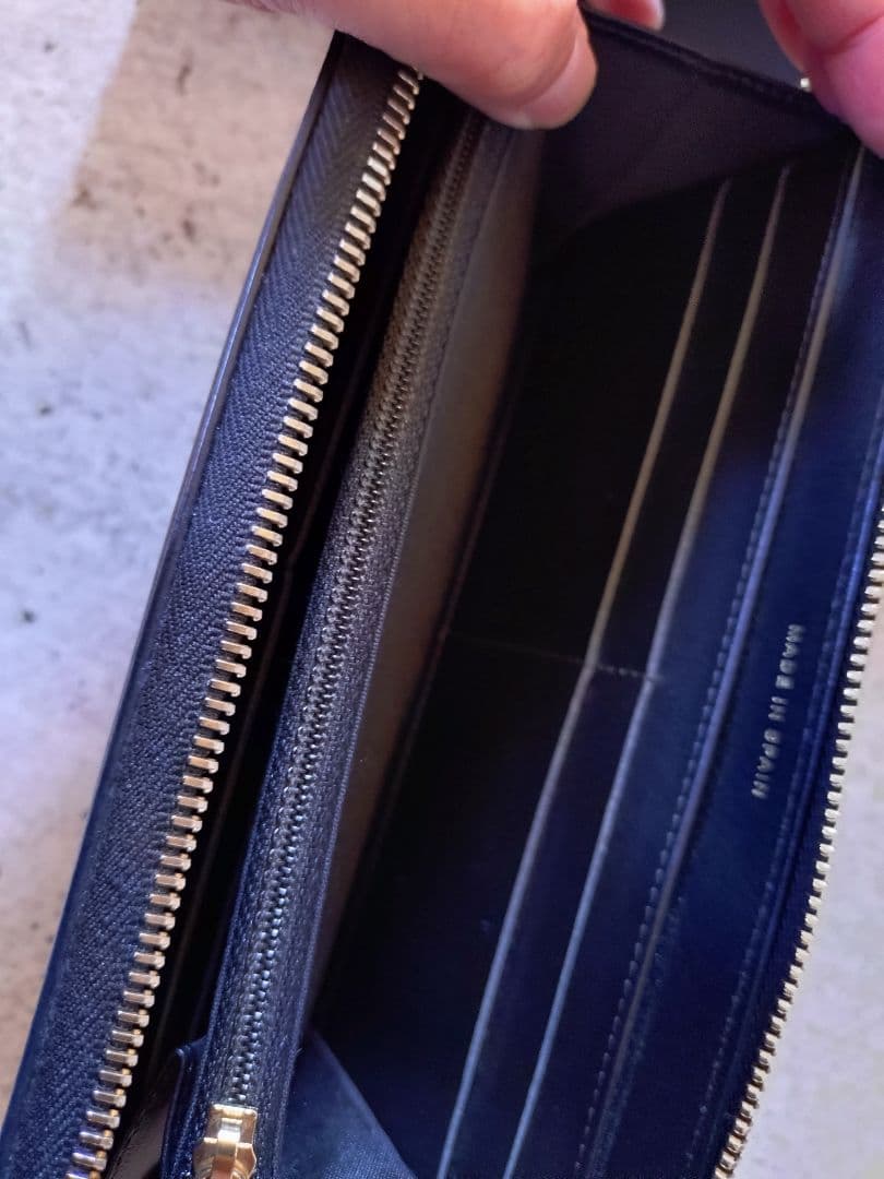 CHANEL CCフィリグリー キャビアスキン 長財布 ジップ